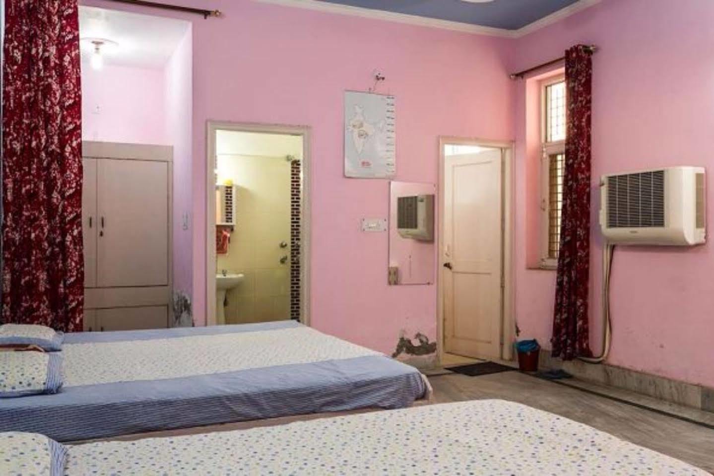 Balaji Guest House - Home Stay Greater Noida Eksteriør billede